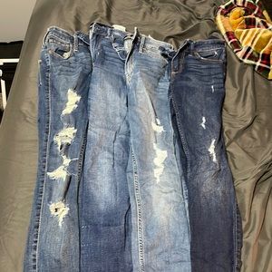 4 pairs of hollister jeans